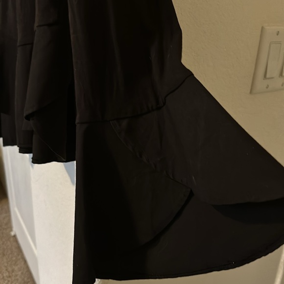 Women’s Guest Editor, Black, flare sleeve T-shirt - Picture 6 of 6